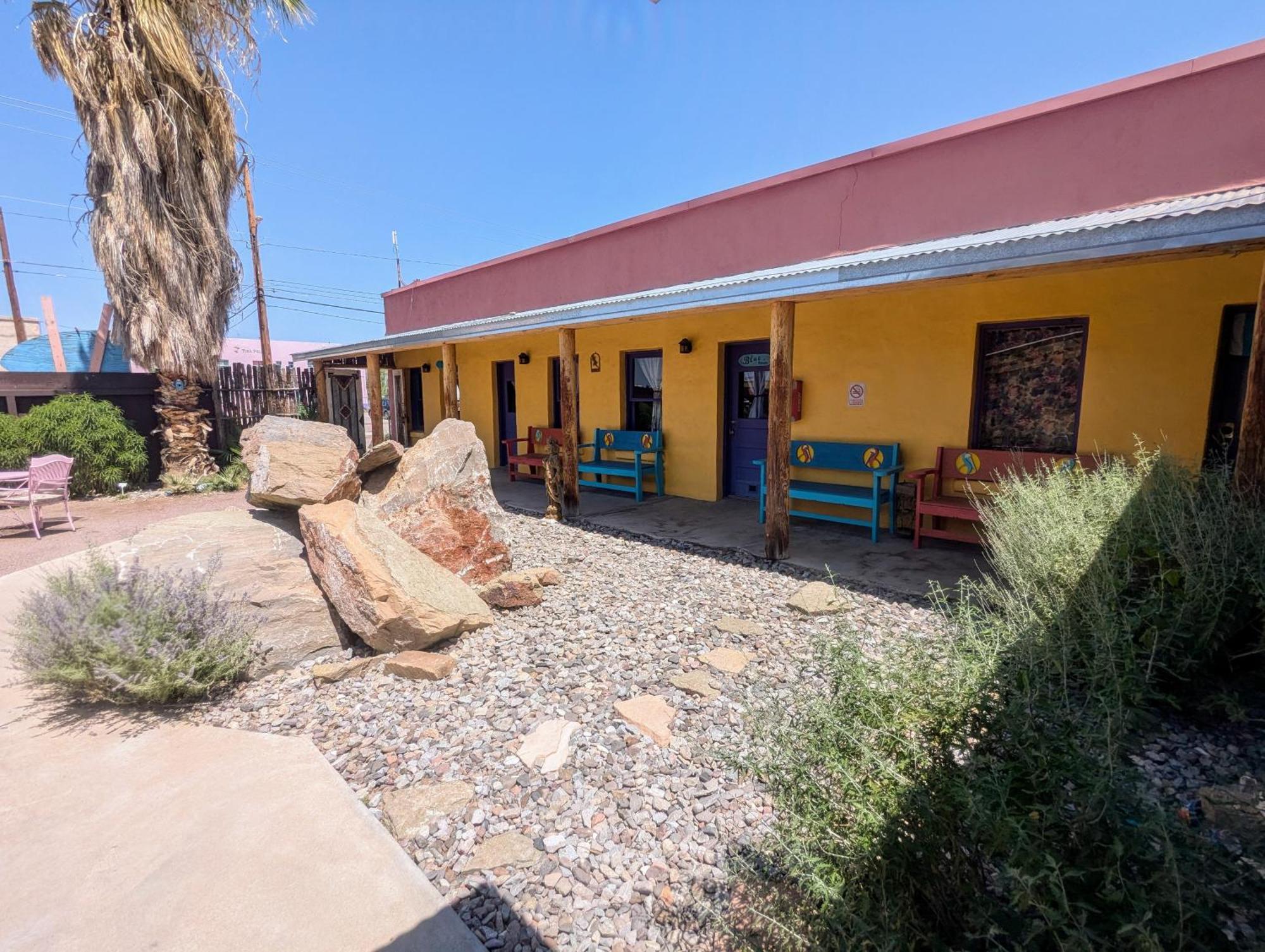 Pelican Spa Truth or Consequences Exterior photo