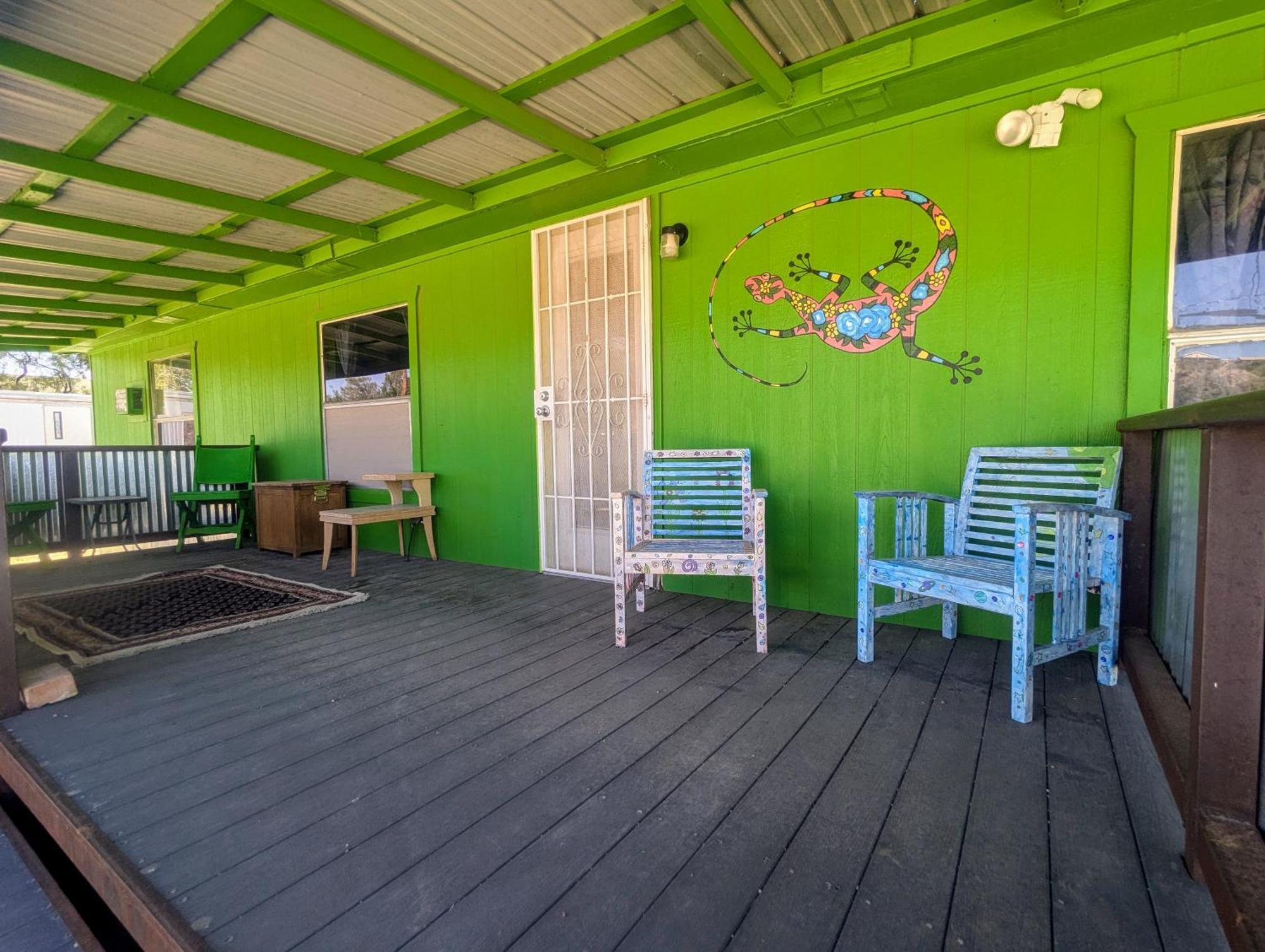 Pelican Spa Truth or Consequences Room photo