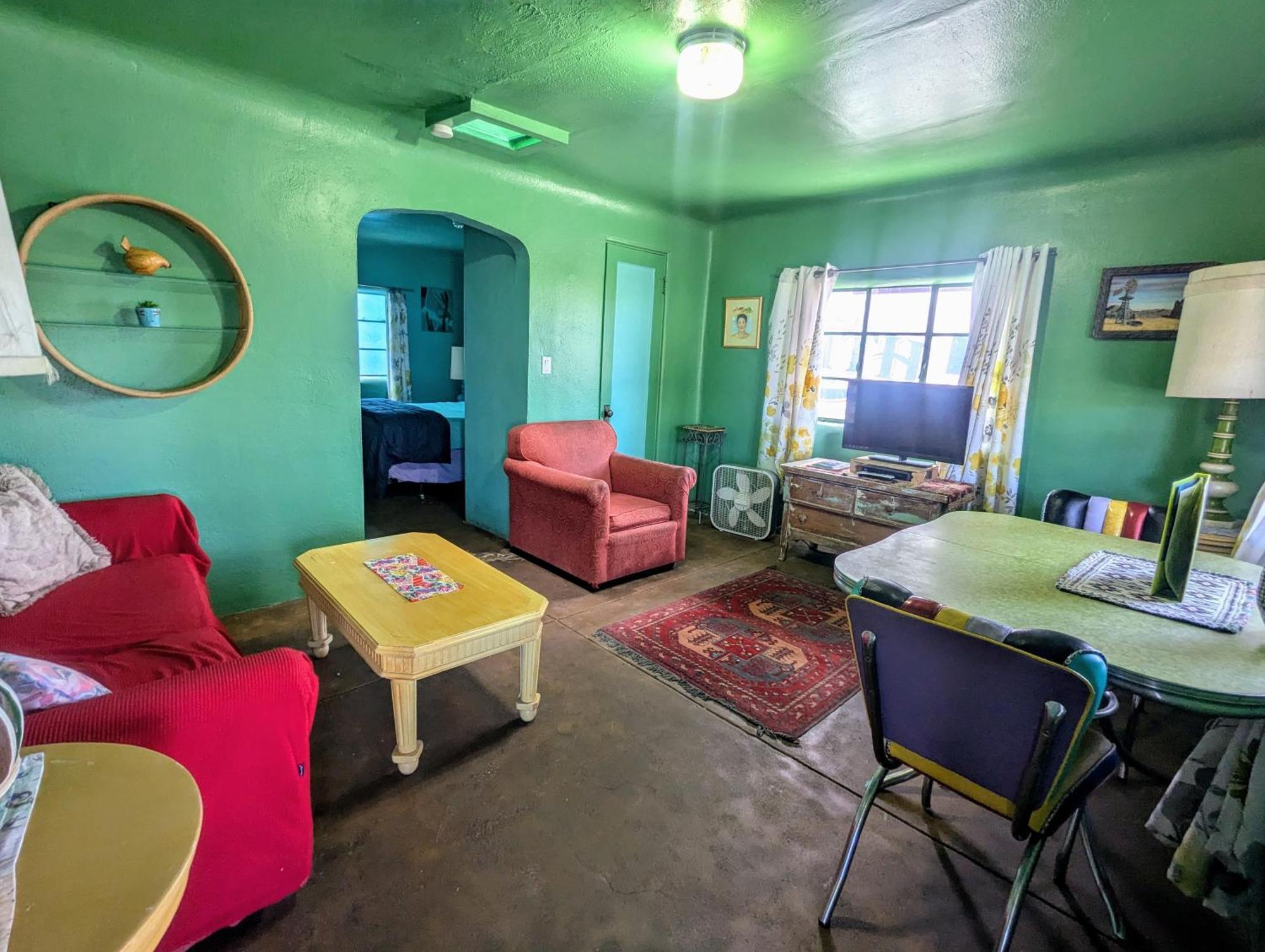 Pelican Spa Truth or Consequences Room photo